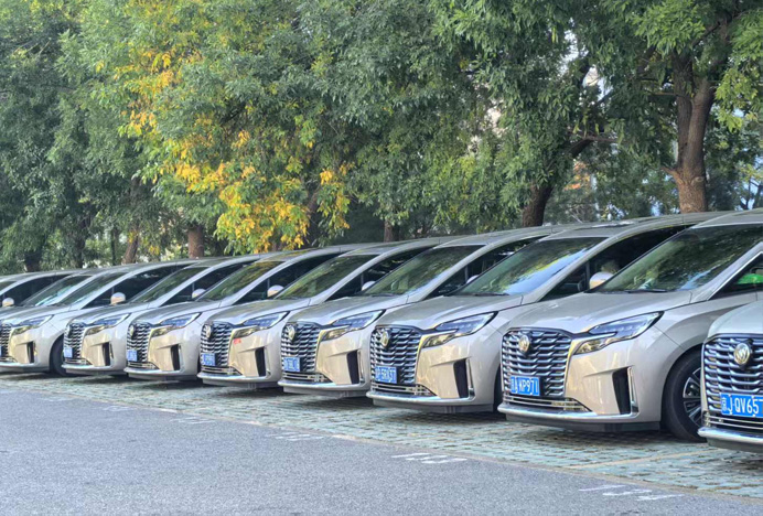 租车何必东奔西走，北京客运公司应有尽有(图1)