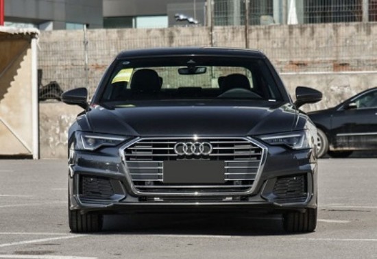 汽车租赁服务全解析：选对租车公司和车型，出行更无忧！(图1)