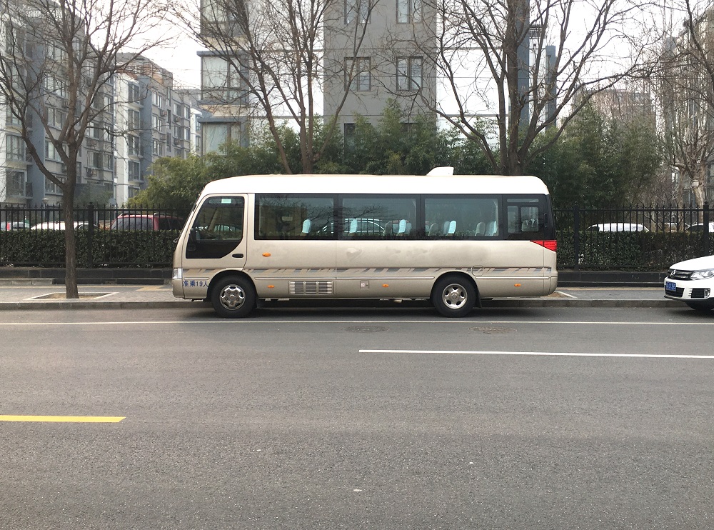 北京大巴租赁车型-23座安凯
